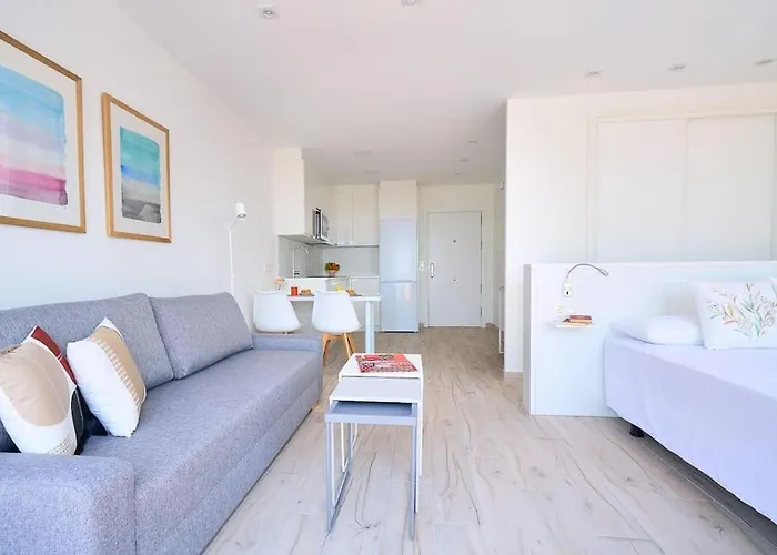 Апартаменти Oleholidays 821 Romana Playa Frente Al Mar Марбелья